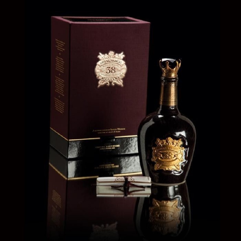 kham pha nhung dieu thu vi ve ruou chivas 3